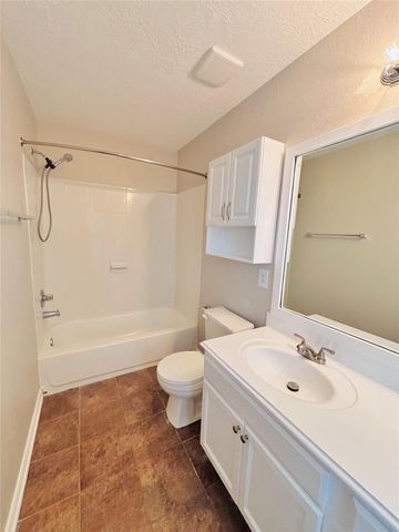 8134 Sanders Forest Court, Humble, TX 77338