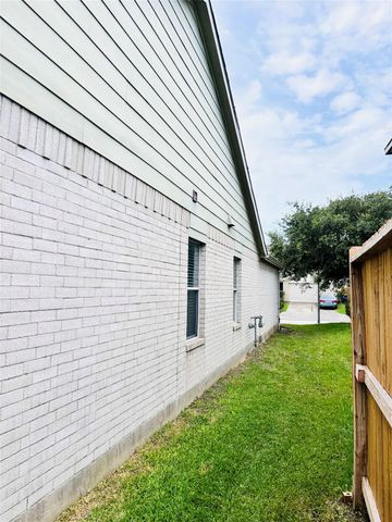 8134 Sanders Forest Court, Humble, TX 77338