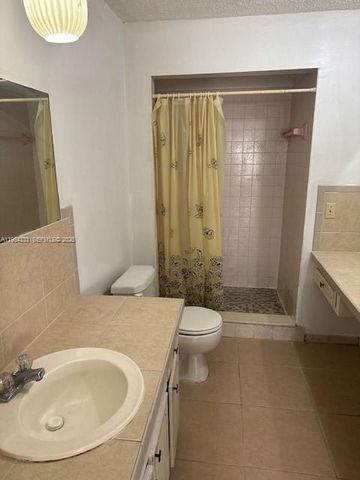 3920 Woodside Dr 5, Coral Springs, FL 33065