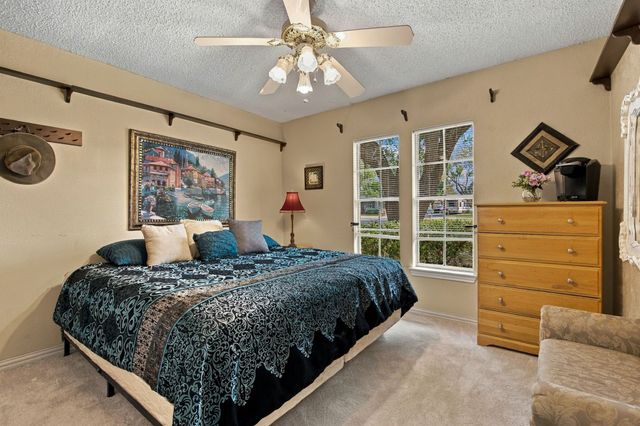 1016 Meadows Drive, Corinth, TX 76208