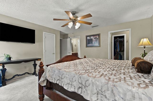 1016 Meadows Drive, Corinth, TX 76208