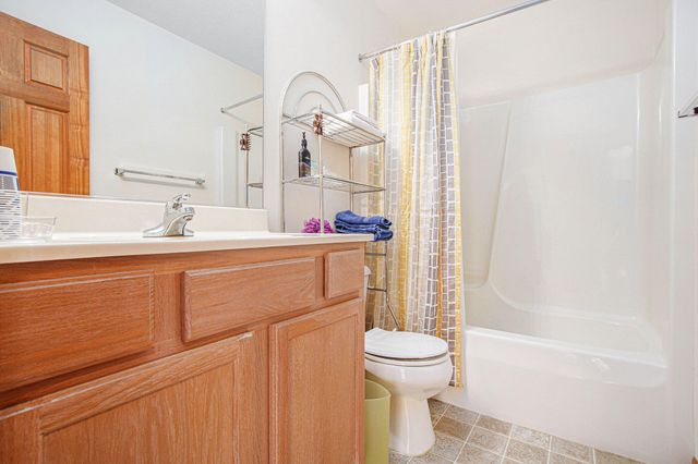 1139 S 500 W, La Porte, IN 46350