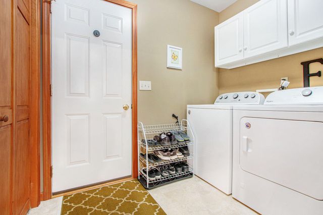 1139 S 500 W, La Porte, IN 46350