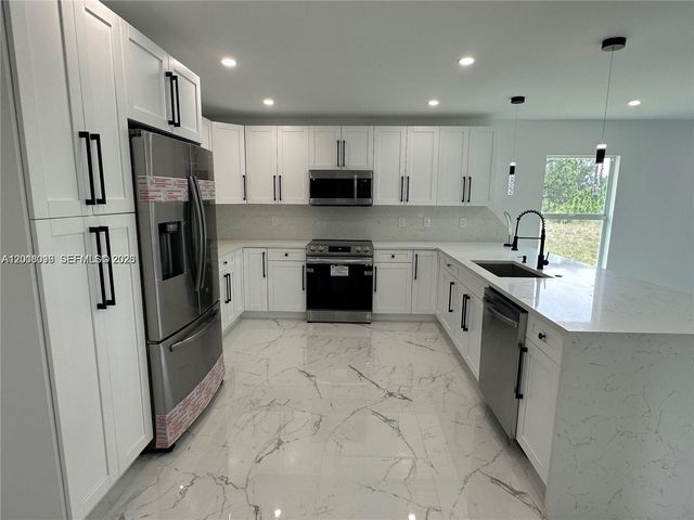 1125 Milwaukee Blvd, Lehigh Acres, FL 33974