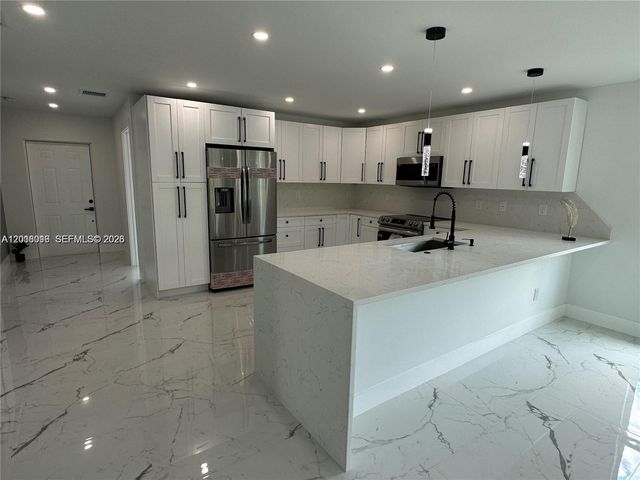 1125 Milwaukee Blvd, Lehigh Acres, FL 33974
