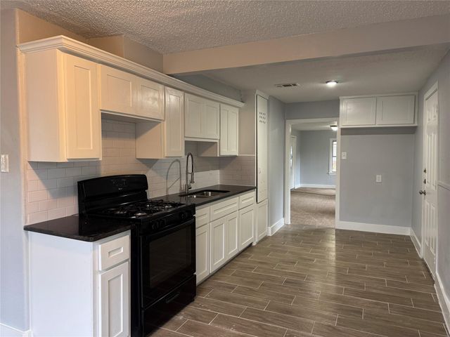 710 Alvin Street, Pasadena, TX 77506