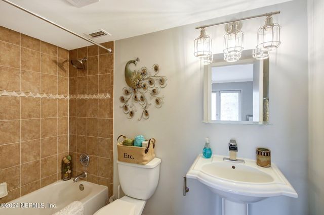 2912 ST JOHNS Avenue 24, Jacksonville, FL 32205