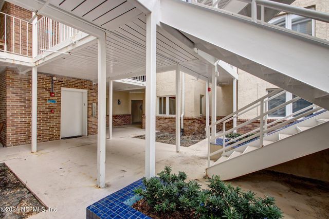 2912 ST JOHNS Avenue 24, Jacksonville, FL 32205