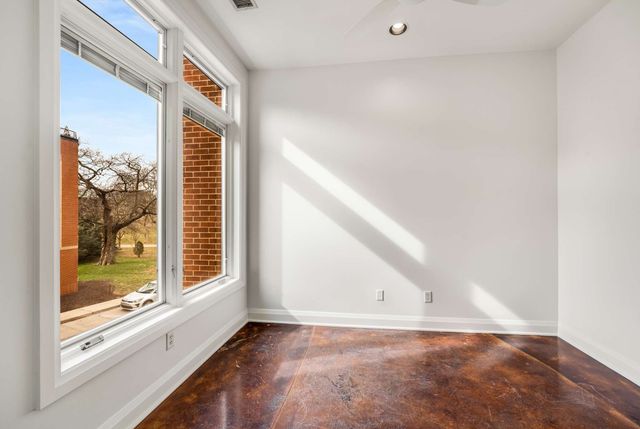 1500 4th Ave N Apt 201, Nashville, TN 37208