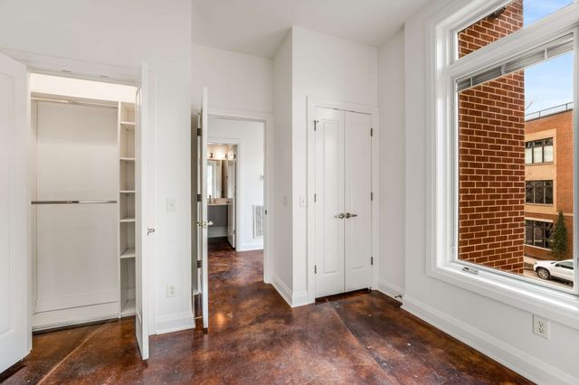 1500 4th Ave N Apt 201, Nashville, TN 37208