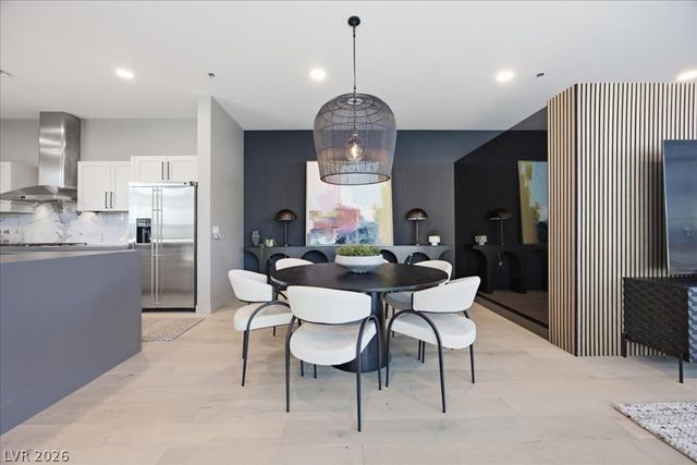 4575 Dean Martin Drive 307, Las Vegas, NV 89103
