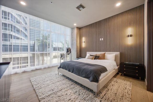 4575 Dean Martin Drive 307, Las Vegas, NV 89103