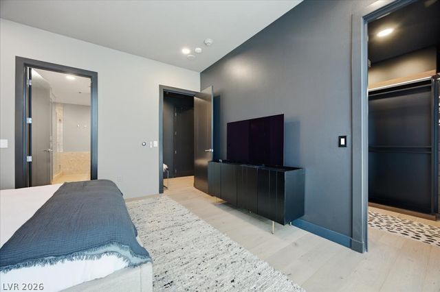 4575 Dean Martin Drive 307, Las Vegas, NV 89103