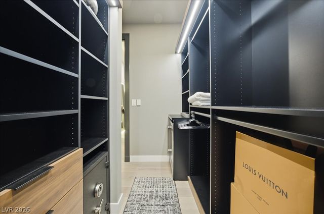 4575 Dean Martin Drive 307, Las Vegas, NV 89103