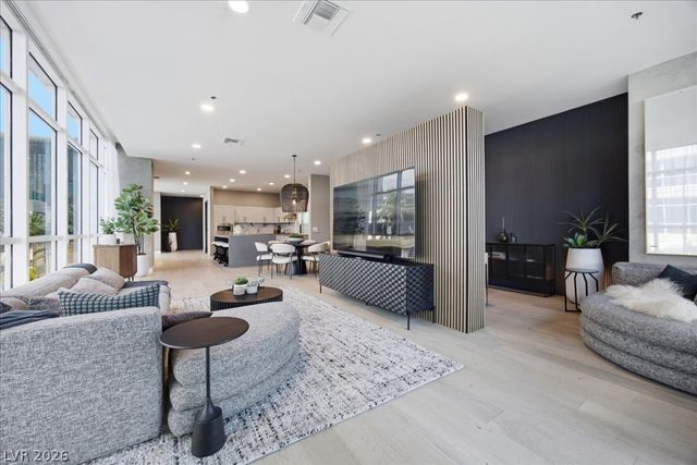 4575 Dean Martin Drive 307, Las Vegas, NV 89103