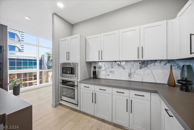 4575 Dean Martin Drive 307, Las Vegas, NV 89103