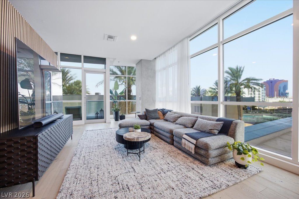 4575 Dean Martin Drive 307, Las Vegas, NV 89103