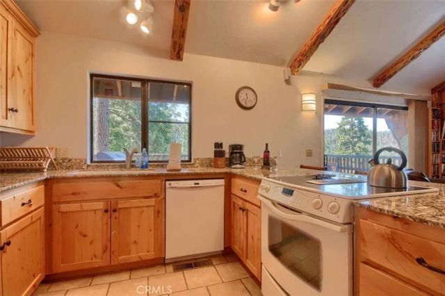 7497 Yosemite Park Way, Yosemite, CA 95389