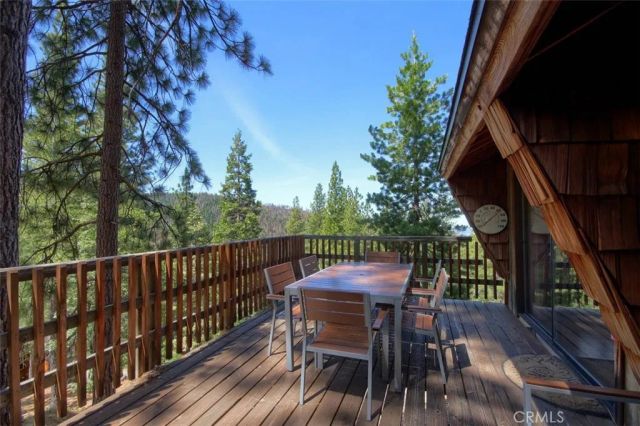 7497 Yosemite Park Way, Yosemite, CA 95389