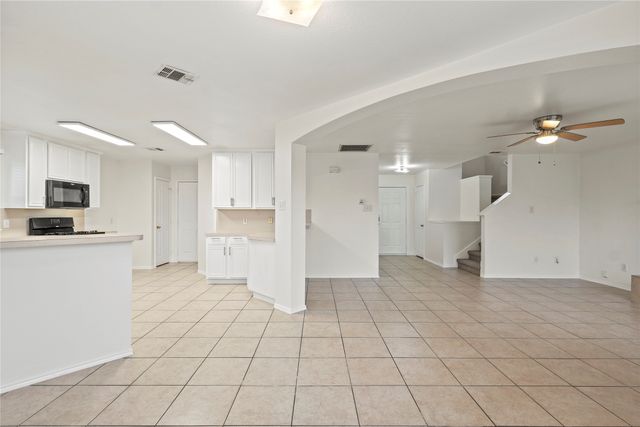 7302 Fossil Rim Trail, Arlington, TX 76002
