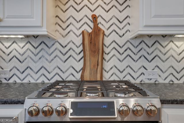 2555 Milford Lane, Alpharetta, GA 30009