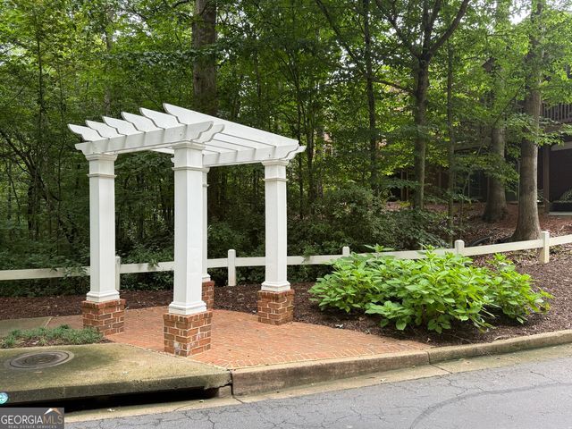 2555 Milford Lane, Alpharetta, GA 30009