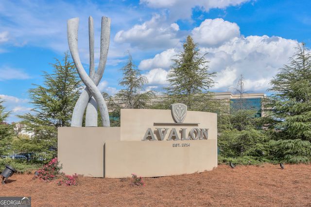 2555 Milford Lane, Alpharetta, GA 30009