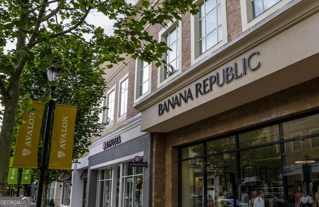 2555 Milford Lane, Alpharetta, GA 30009