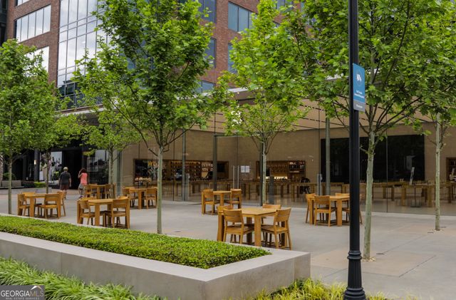 2555 Milford Lane, Alpharetta, GA 30009