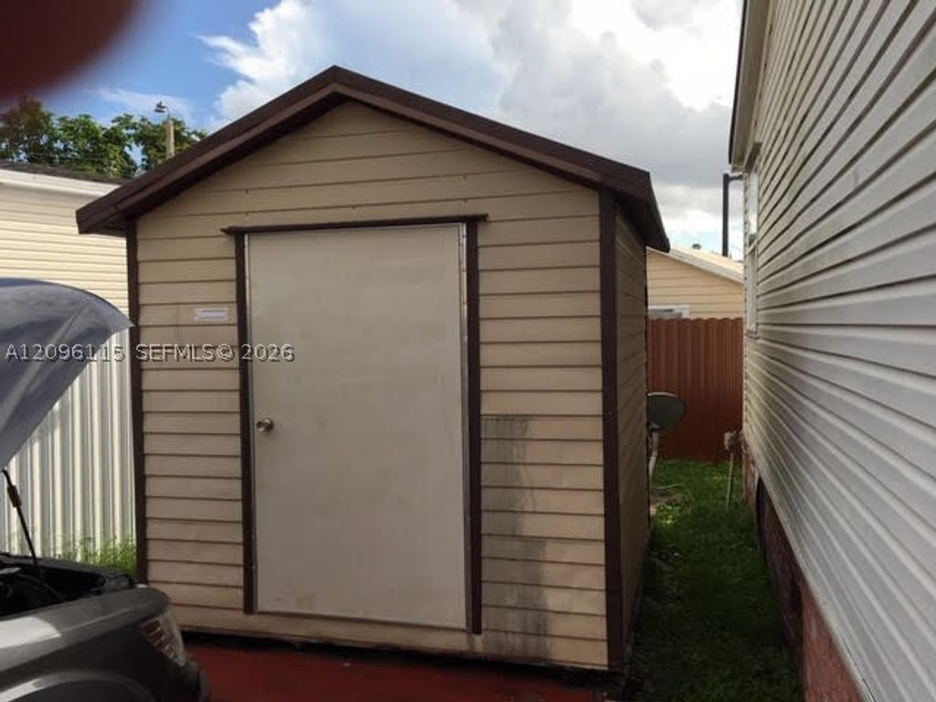 220 NE 12th Ave 119, Homestead, FL 33030