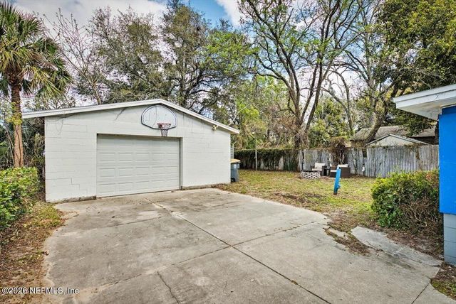 5511 CRUZ Road, Jacksonville, FL 32207