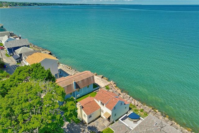 374 Lake Road, Webster, NY 14580