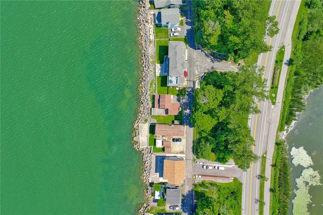 374 Lake Road, Webster, NY 14580