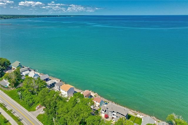 374 Lake Road, Webster, NY 14580