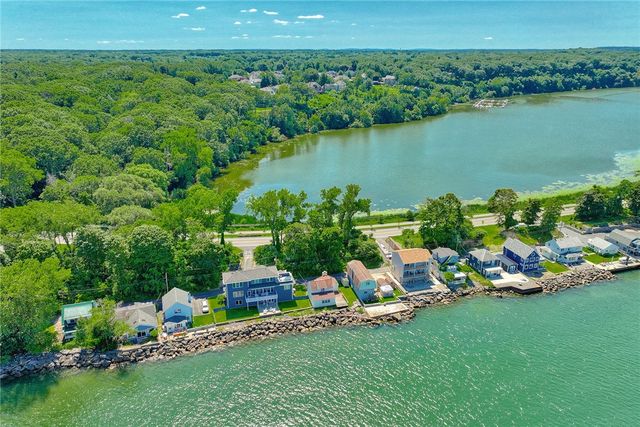 374 Lake Road, Webster, NY 14580
