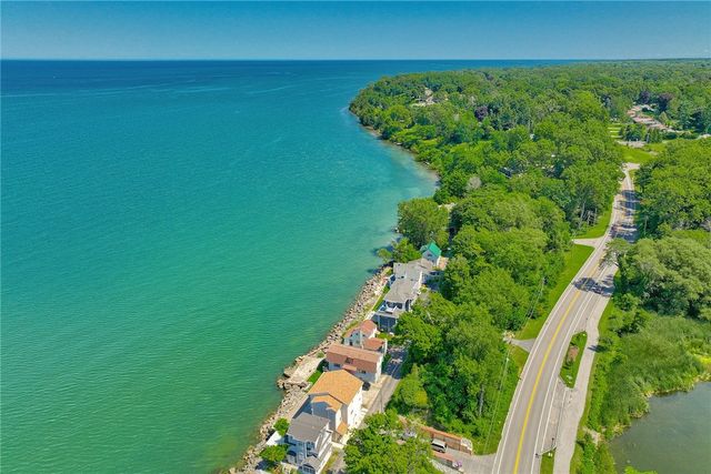 374 Lake Road, Webster, NY 14580