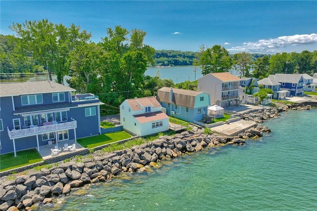 374 Lake Road, Webster, NY 14580