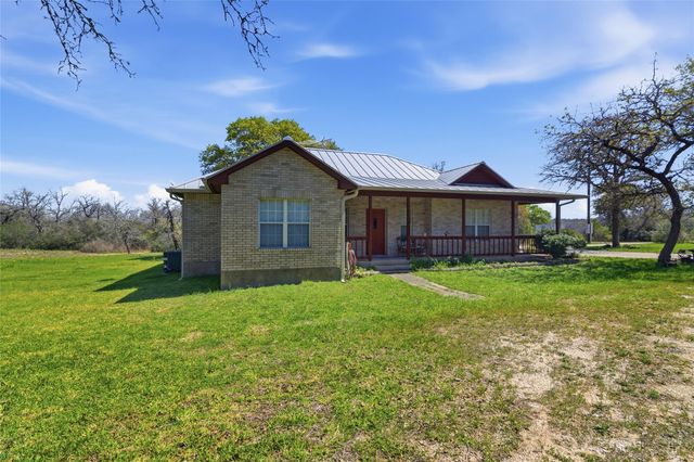155 Guadalupe Ranch LN, Seguin, TX 78155