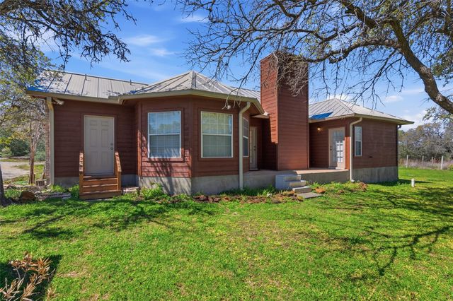 155 Guadalupe Ranch LN, Seguin, TX 78155