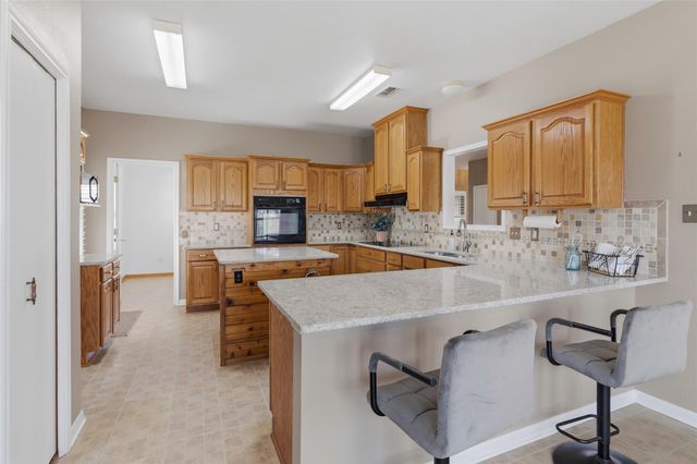 155 Guadalupe Ranch LN, Seguin, TX 78155