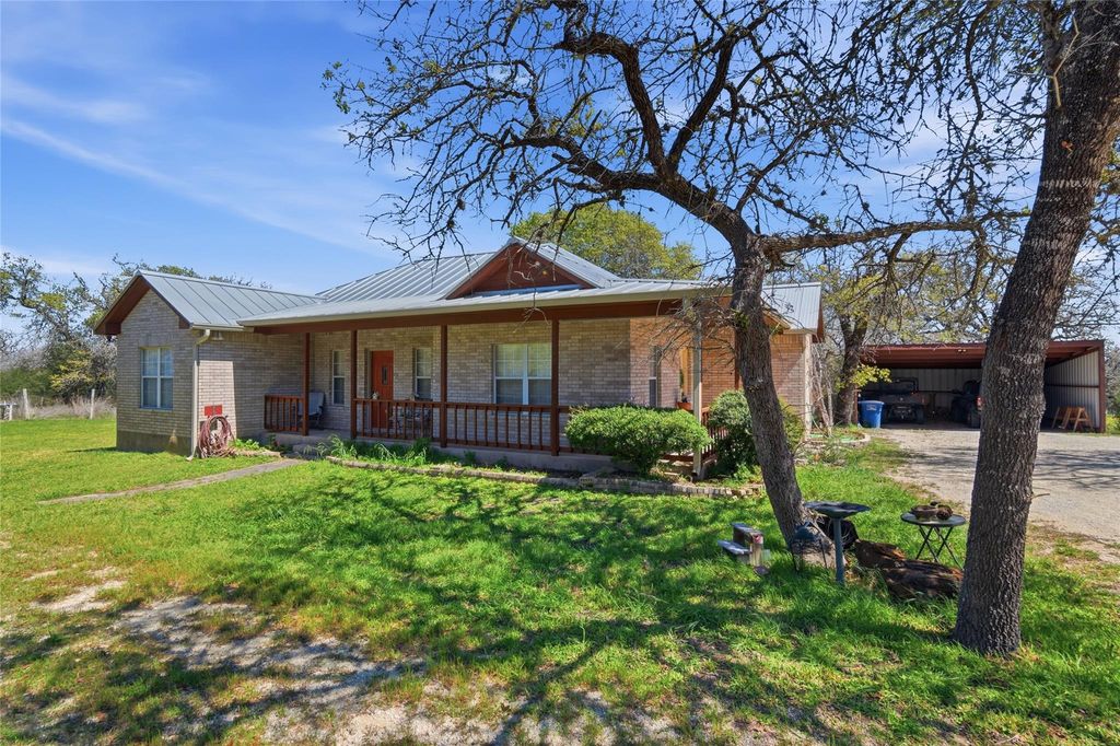 155 Guadalupe Ranch LN, Seguin, TX 78155