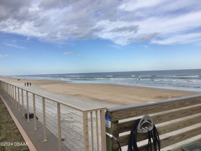 4811 Saxon Dr Apt A201, New Smyrna Beach, FL 32169