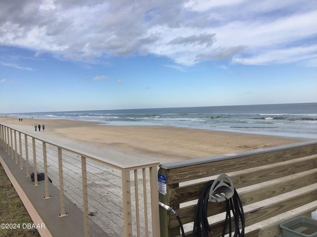 4811 Saxon Dr Apt A201, New Smyrna Beach, FL 32169