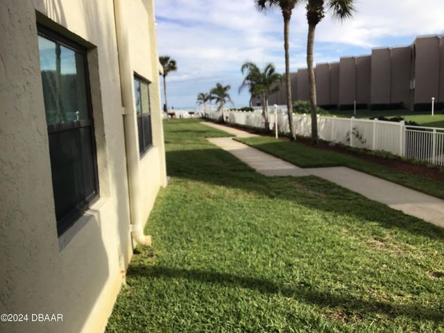 4811 Saxon Dr Apt A201, New Smyrna Beach, FL 32169