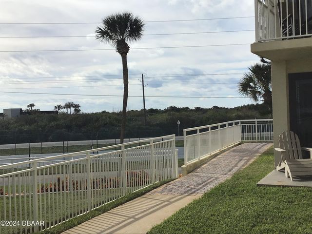 4811 Saxon Dr Apt A201, New Smyrna Beach, FL 32169