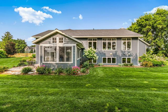 1412 Fairacre Lane SW, Willmar, MN 56201