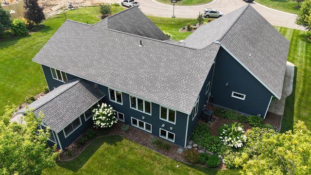 1412 Fairacre Lane SW, Willmar, MN 56201