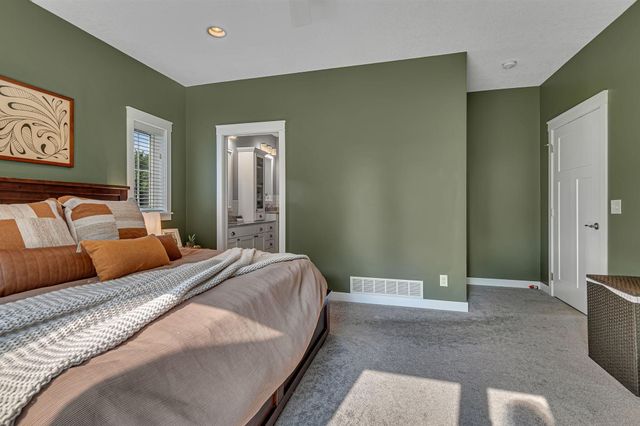 1412 Fairacre Lane SW, Willmar, MN 56201