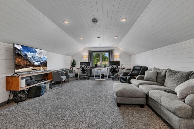 1412 Fairacre Lane SW, Willmar, MN 56201
