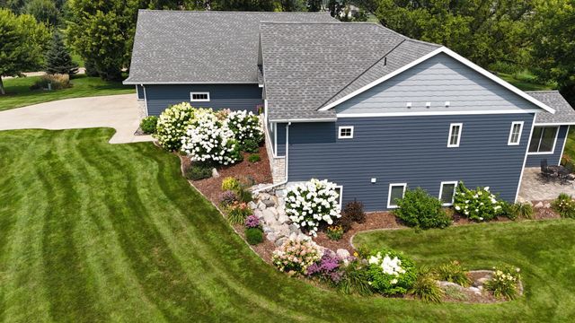 1412 Fairacre Lane SW, Willmar, MN 56201